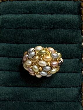 Vintage Kenneth Jay Lane signed Multi-Color Faux Pearl Cluster Ring Size 6